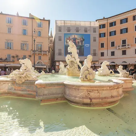 Casa de hóspedes Tritone Luxury Piazza Navona 4*